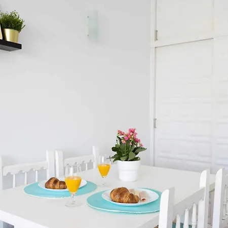 Apartamento Acogedor Estudio Con Terraza Piscina Y Wifi *